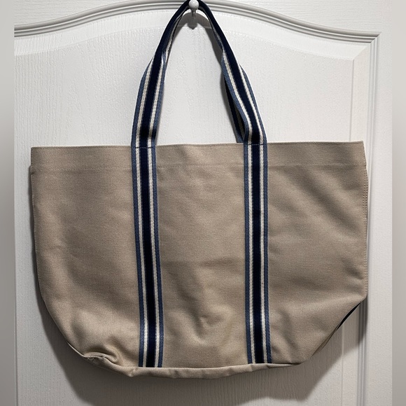 New Life Is Good Everyday Tote / Bag - Picture 7 of 8